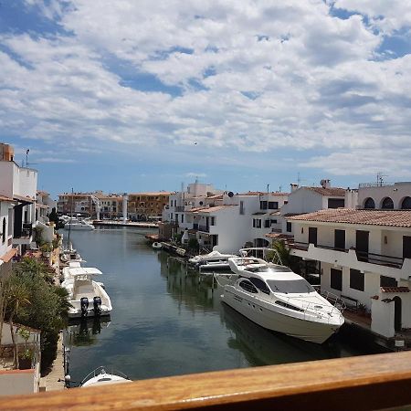 Magnifico Apartamento Junto Al Canal Principal. Empuriabrava Luaran gambar